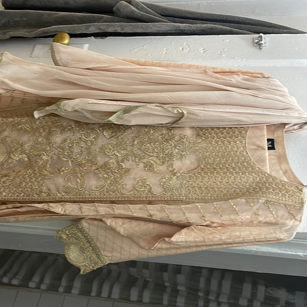 Pakistani outfit